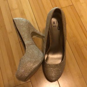 Mix No. 6 Gold Platform Pumps